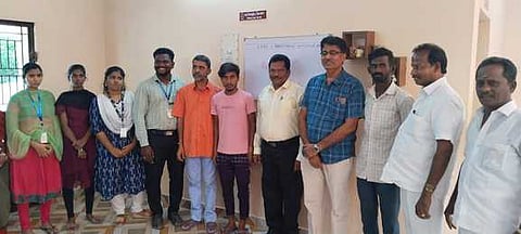திருச்செந்தூரில் வடமாநிலத் தொழிலாளி குடும்பத்தினரிடம் ஒப்படைப்பு