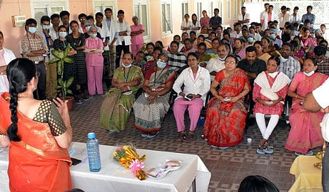 கோவை அரசு மருத்துவமனையில் தாய்ப்பால் வார விழிப்புணா்வு தினம்