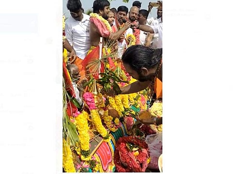 பல்லாவரம் அகிலாண்ட கோடி பிரமாண்ட நாயகி அருள்மிகு ஸ்ரீ தண்டுமாரியம்மன் ஆலய மகா கும்பாபிஷேகம் ஞாயிற்றுக்கிழமை நடைபெற்றது.