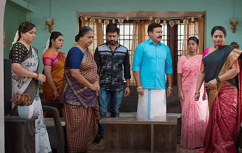 விரைவில் நிறைவடைகிறது... டிஆர்பியில் கலக்கிய முக்கிய சீரியல்!