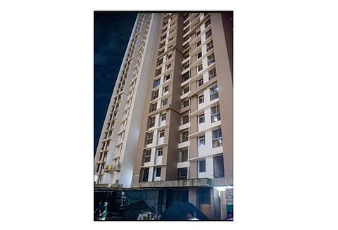 தாணேயில் லிப்ட் அறுந்து விழுந்ததில் 7 தொழிலாளர்கள் பலி