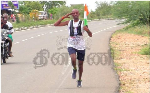 சுதந்திர தியாகிகளின் தியாகத்தை போற்றும் வகையில் 960 கிமீ ஓட்டம்