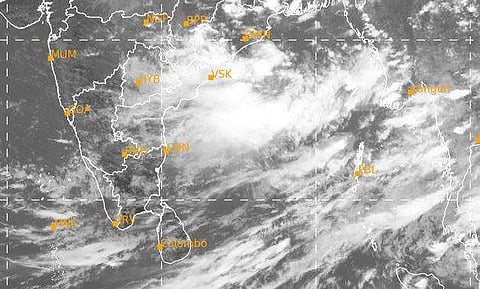 வங்கக்கடலில் உருவாகிறது காற்றழுத்த தாழ்வுப் பகுதி!