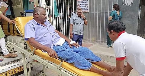 ஜெயலலிதா காா் ஓட்டுநர் கனகராஜ் அண்ணன் தனபால் சேலம் அரசு மருத்துவமனையில் அனுமதி 