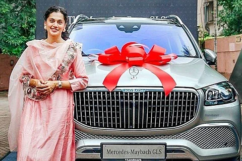 ரூ.3 கோடிக்கு சொகுசு கார் வாங்கிய டாப்ஸி!