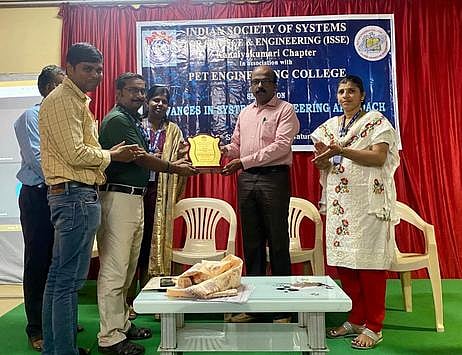 பெட் பொறியியல் கல்லூரியில் கருத்தரங்கம்