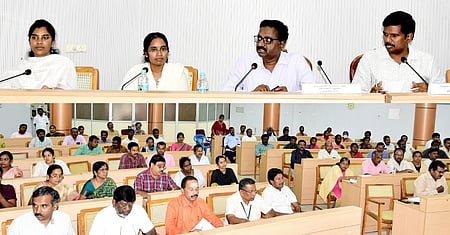 பருவமழை: அவசர கால வசதிகள் தயாராக இருக்க வேண்டும்