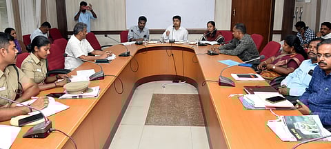 மாவட்டத்தில் 12.58 லட்சம் மரக்கன்றுகள் நடவு செய்ய முடிவு: மாவட்ட ஆட்சியா் தகவல்