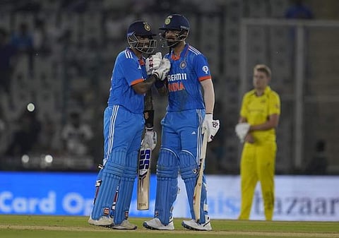 முதல் ஒருநாள் போட்டி: ஆஸ்திரேலியாவை வீழ்த்தி இந்தியா அபாரம்!