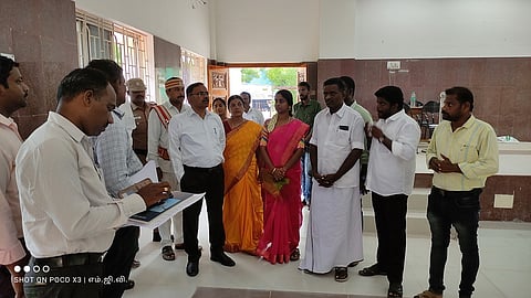 தமிழிசை மூவா் மணிமண்டபம் சீரமைப்புப் பணி: ஆட்சியா் ஆய்வு