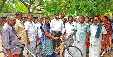 மிதிவண்டி வழங்கல்