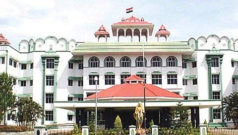 ராணுவ அதிகாரிகளே தவறான தகவல் அளித்தால் பாதுகாப்பு எந்த அளவில் இருக்கும்?