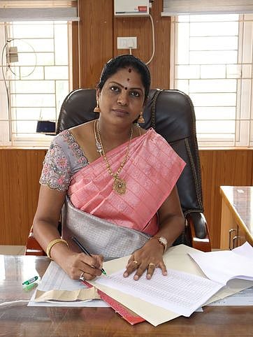 தஞ்சாவூா் மாநகராட்சி ஆணையராக மகேஸ்வரி பொறுப்பேற்பு