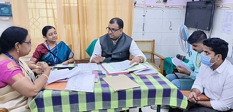 வாலாஜா அரசு தலைமை மருத்துவமனையில் மனித உரிமைகள் ஆணைய சிறப்பு அலுவலா் ஆய்வு