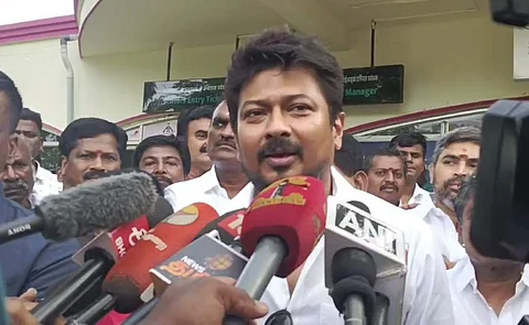 இந்து மதத்திற்கு எதிராகப் பேசவில்லை: அமைச்சர் உதயநிதி