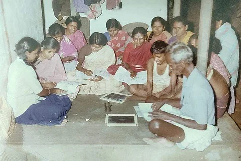 பரவும் அறிவொளி!