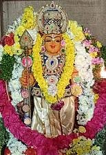 புதுக்கோட்டை மேலராஜவீதி தண்டாயுதபாணி கோயிலில் திங்கள்கிழமை சிறப்பு அலங்காரத்தில் காட்சியளித்த தண்டாயுதபாணி.