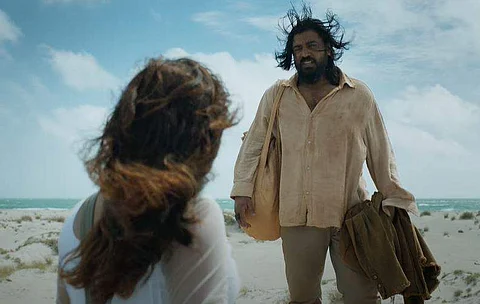 ஏழு கடல் ஏழு மலை கிளிம்ஸ்!