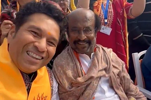 ரஜினியுடன் புகைப்படம் எடுத்துக் கொண்ட சச்சின்