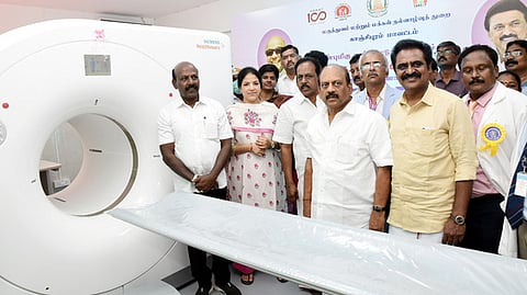 அரசு ஊழியருக்கான மருத்துவ காப்பீடு: மேலும் ஓராண்டுக்கு நீட்டிப்பு