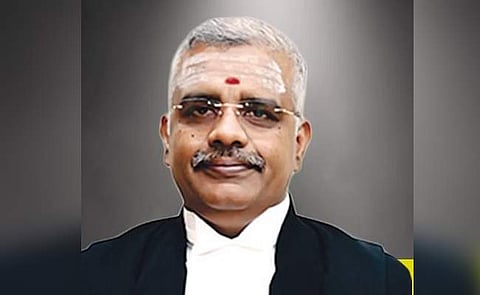 நீதிபதி ஆனந்த் வெங்கடேஷ்