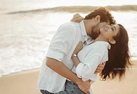 விவாகரத்தாகி 3 ஆண்டுகள்.....திருமகள் தொடர் நாயகனுடன் கைகோர்க்கும் வில்லி நடிகை!