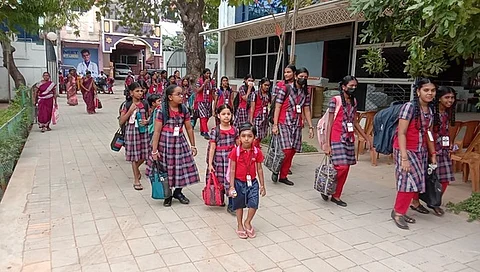 உ.பி.யில் 7 பள்ளிகளுக்கு வெடிகுண்டு மிரட்டல்! 