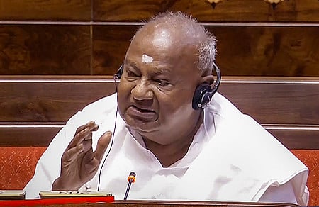 காா்கே பிரதமராவதை காங்கிரஸ் ஏற்குமா?: தேவெ கௌடா கேள்வி