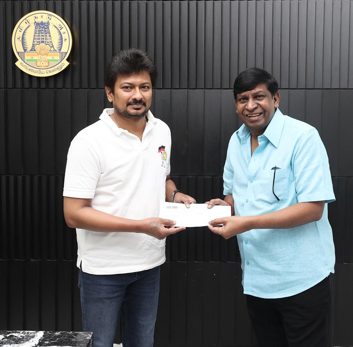 மிக்ஜம் புயல் பாதிப்பு: நடிகர் வடிவேல ரூ. 6 லட்சம் நிதியுதவி வழங்கல்