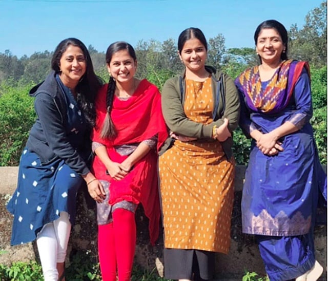 எதிர் நீச்சல் சீரியல் நடிகைகள்! 