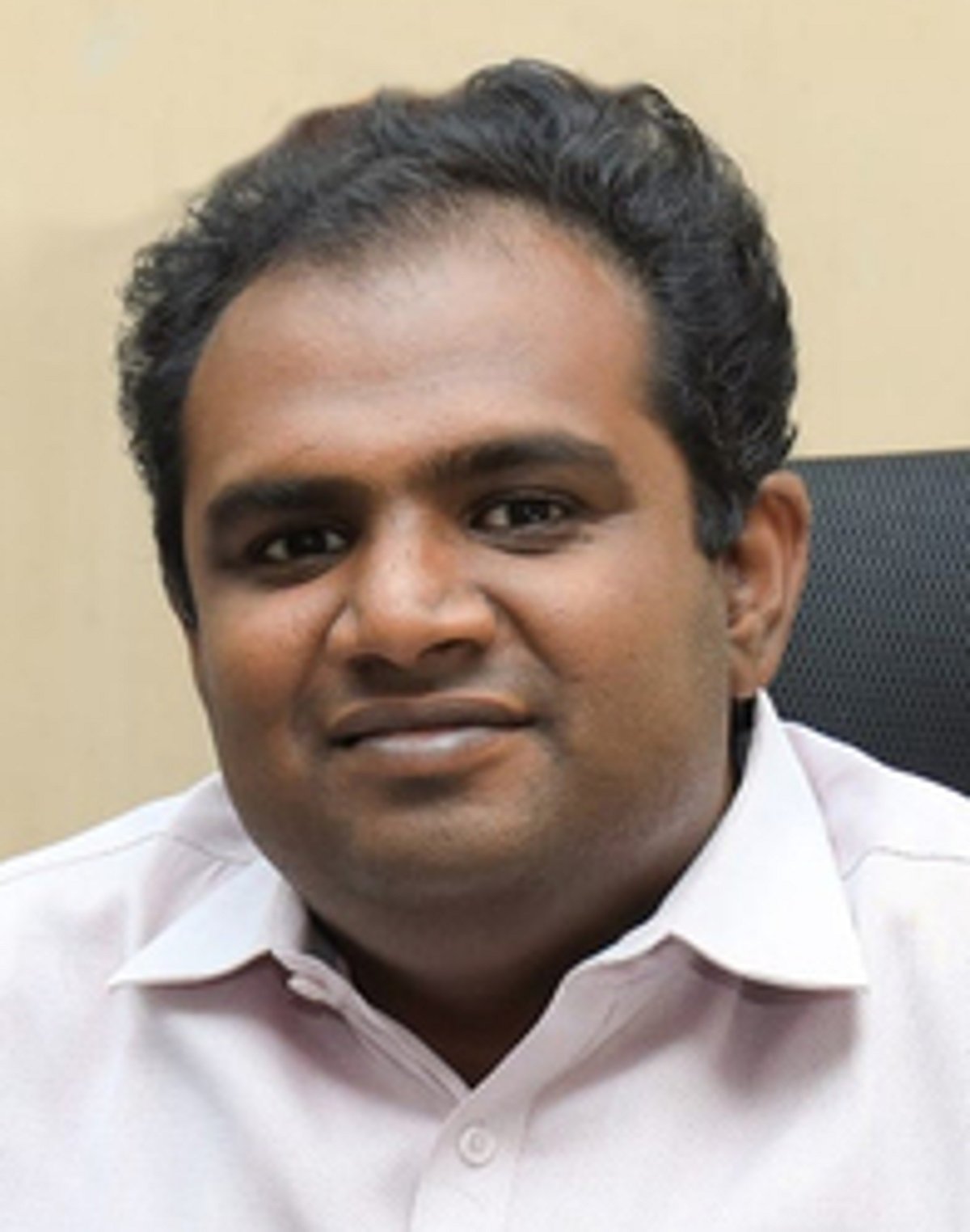 ஐஏஎஸ் அதிகாரி அனீஸ் சேகா் ராஜிநாமா -சொந்த மாநிலத்தில் மருத்துவப் பணியைத் தொடர விருப்பம்