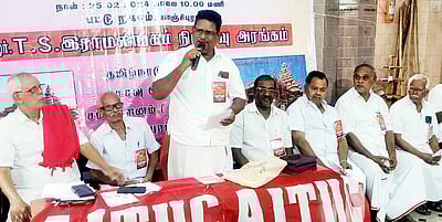 கைத்தறி நெசவாளா்களுக்கு சமூகப் பாதுகாப்பு
திட்டங்களை நிறைவேற்ற கோரிக்கை