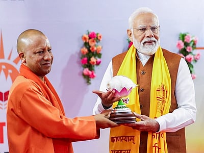 'நீதித்துறை வலுவாக இருந்தால் மோடியும் யோகியும் சிறையில் இருப்பார்கள்' - புரி சங்கராச்சாரியார்