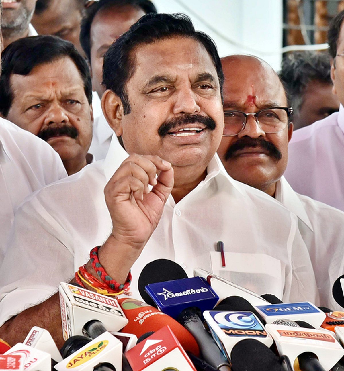 அதிமுகவில் புதிய நிர்வாகிகள் அறிவிப்பு