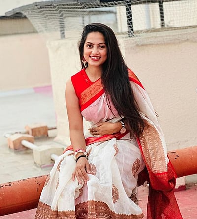 எதிர்நீச்சல் நாயகி மதுமிதா!