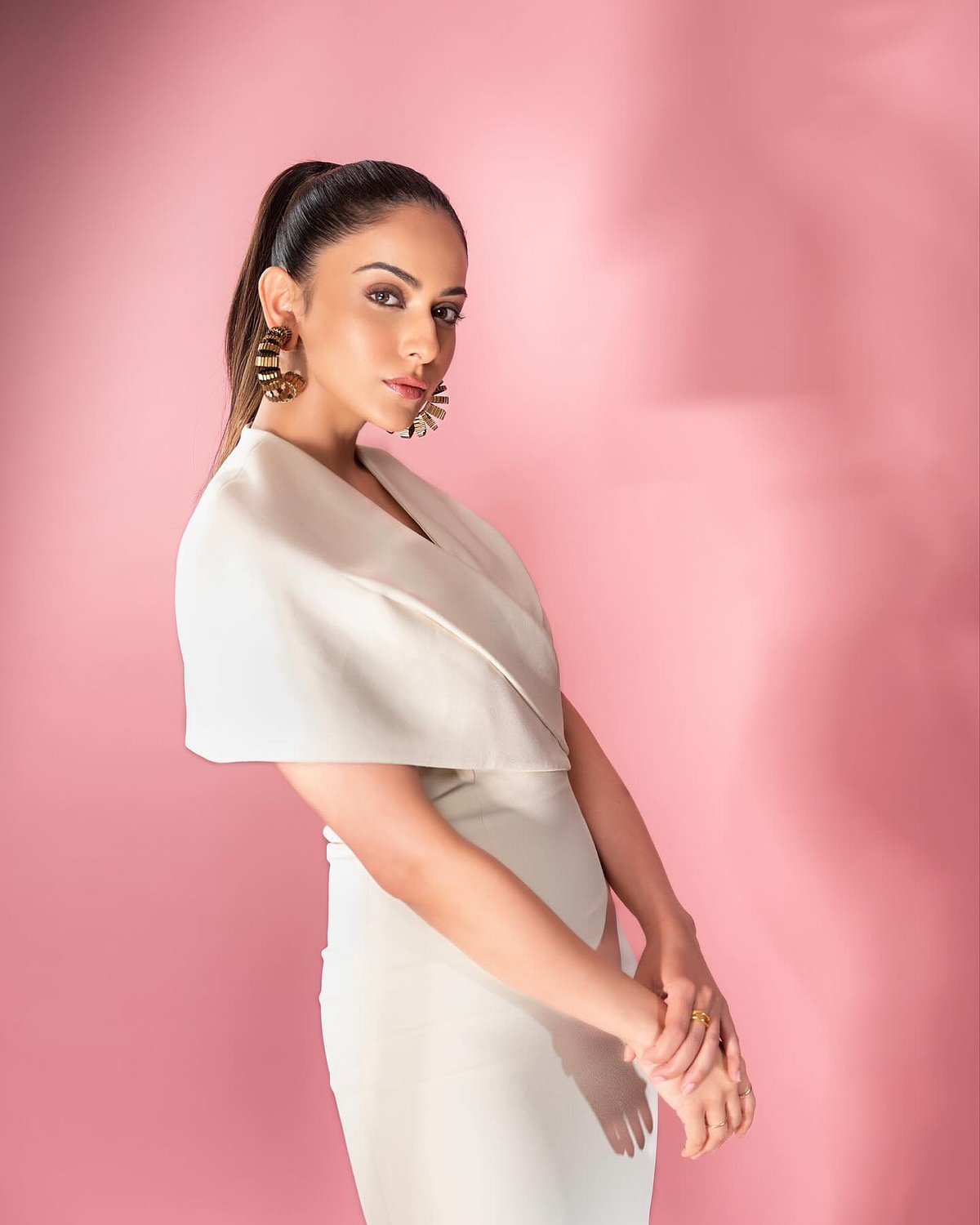 தேவதையாக ஜொலிக்கும் ரகுல் ப்ரீத் சிங்