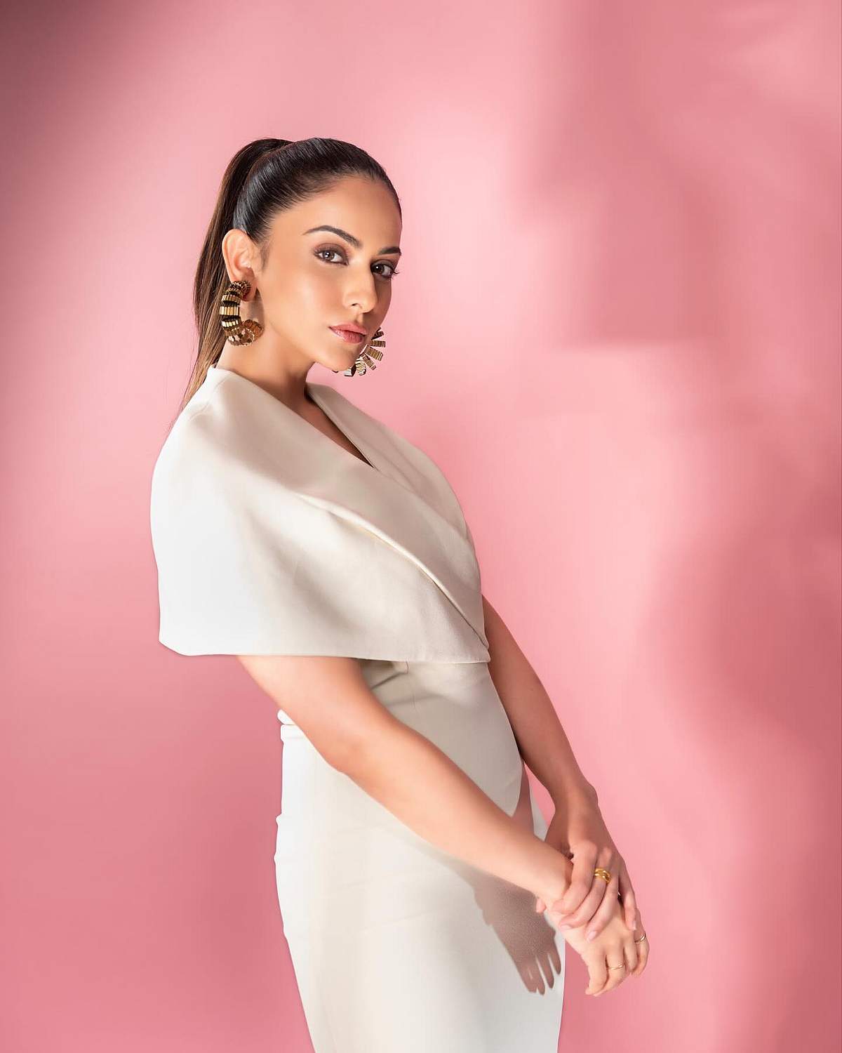 தேவதையாக ஜொலிக்கும் ரகுல் ப்ரீத் சிங்