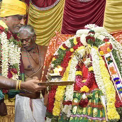 பழனி மாரியம்மன் கோயிலில் 
திருக்கல்யாணம்