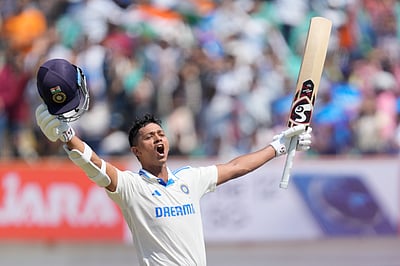 சிக்ஸர்கள் அடிப்பதில் சாதனை படைத்த இந்திய அணி!