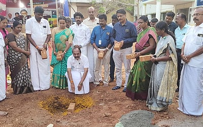 கோவில்பட்டி அரசு மருத்துவமனையில் ரூ.1 கோடியில் பொது சுகாதார ஆய்வகம் கட்ட அடிக்கல்