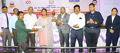 வேலூா் மாவட்டத்தில் தொழில் கடன் இலக்கு ரூ.2,255 கோடியில் 68% அளிப்பு