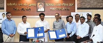 "பள்ளிக்கல்வித் துறை-சிவ் நாடார் பவுண்டேஷன் இடையே புரிந்துணர்வு ஒப்பந்தம்"