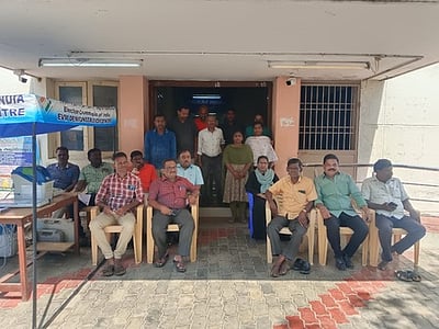 தென்காசியில் 2ஆவது நாளாக
 காத்திருப்புப் போராட்டம்