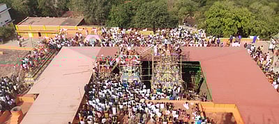 மயிலம் முருகன் கோயிலில் கும்பாபிஷேகம் 