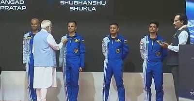 இவர்கள்தான் ககன்யான் திட்டத்தில் விண்வெளிக்கு செல்லும் வீரர்கள்!