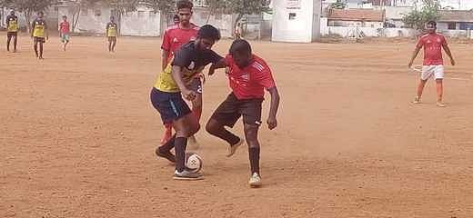 கால் பந்தாட்டப் போட்டி: திருச்சி அணி வெற்றி