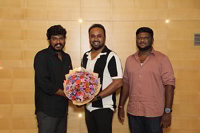 லவ்வர் படக்குழுவை பாராட்டிய வெளியீட்டு நிறுவனம்! 