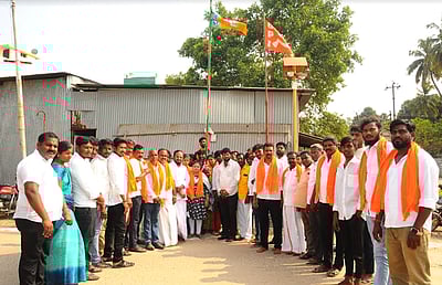 செங்கம் பகுதியில் பாஜக கொடியேற்று விழா