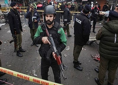 பாகிஸ்தானில் வாக்கு எண்ணிக்கையின் போது துப்பாக்கிச்சூடு: 2 பேர் பலி!