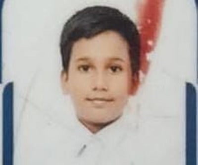 ஆட்டோ கவிழ்ந்து 5 ஆம் வகுப்பு மாணவன் பலி;3 பேர் காயம்